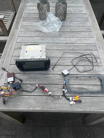 Avison Autoradio (tweedehands) beschikbaar voor biedingen