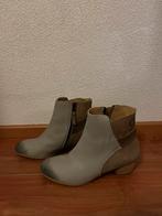 Grotesque enkellaarsjes maat 41 zgan, Ophalen of Verzenden, Zo goed als nieuw, Grijs
