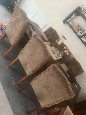 Complete meubelset residentia hout beschikbaar voor biedingen