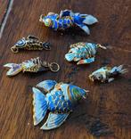 6 Mooie VINTAGE cloisonne KOI FISH hangertjes - BEWEEGBAAR, Ophalen, Overige materialen, Zo goed als nieuw, Zilver