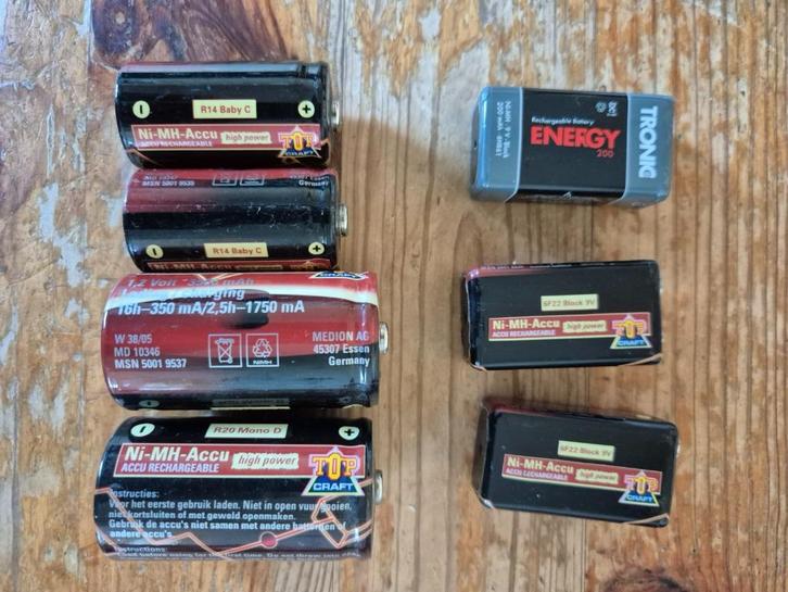 Oplaadbare batterijen, Audio, Tv en Foto, Accu's en Batterijen, Gebruikt, Oplaadbaar, Ophalen of Verzenden
