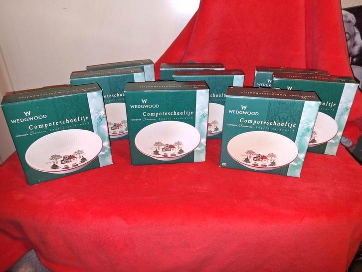Nieuw Wedgwood Windsor Christmas AH Kerst Compoteschaal Pap, Huis en Inrichting, Keuken | Servies, Nieuw, Wedgwood, Porselein