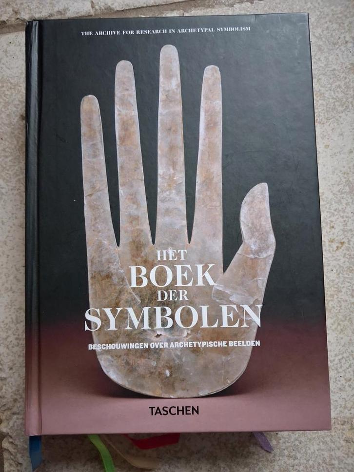B Het Boek der Symbolen - Archetypische Beelden, Boeken, Esoterie en Spiritualiteit, Zo goed als nieuw, Achtergrond en Informatie