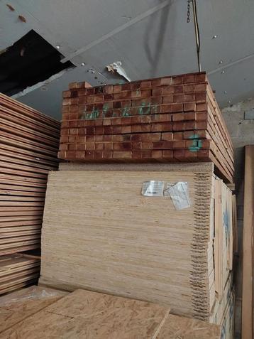 ellioti pine 122x244x18mm prijs 32 euro per stuk op is op beschikbaar voor biedingen