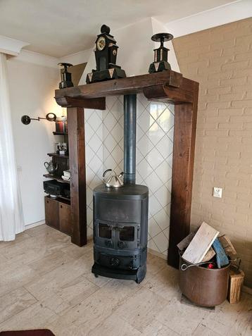 Houten hoek Schouw  beschikbaar voor biedingen