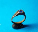 Vingerring - 15e/16e eeuw - Brons - Bodemvondst - A, Ophalen of Verzenden, Brons, Ring, Met edelsteen
