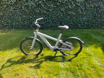 VanMoof A5 2022 – ECU beugeltje geplaatst – 686 km beschikbaar voor biedingen