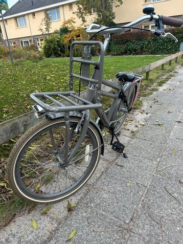 Grijze transportfiets met lage instap 22 inch beschikbaar voor biedingen