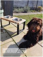 Eet & Drinkset Stalen frame met steigerhout / hond of kat!