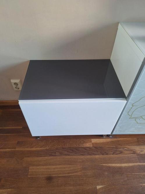 Besta kast 60x40x38 met deur en glasplaat, Huis en Inrichting, Kasten | Overige, Zo goed als nieuw, Ophalen