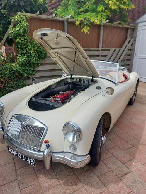 MG A 1.5 Cabriolet / Hardtop 1956 Beige, Auto's, MG, Particulier, A, Benzine, Cabriolet, Handgeschakeld, Geïmporteerd, Beige, Overige kleuren