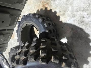 Mad maxx banden 1:5 met inserts hard 2x medium 2x  beschikbaar voor biedingen
