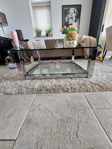 Glazen salontafel met chrome poten  beschikbaar voor biedingen