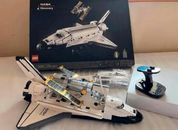 Lego Space Shuttle Discovery 10283