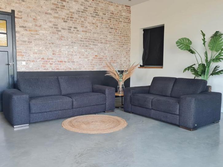 Natuzzi 2 + 3 pers bank., Huis en Inrichting, Banken | Bankstellen, Zo goed als nieuw, Rechte bank, Driepersoons, 200 tot 250 cm