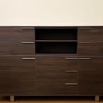 Donkerbruin dressoir met lades en planken, Huis en Inrichting, Kasten | Dressoirs, Ophalen, 150 tot 200 cm, Zo goed als nieuw