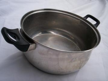 1x KOOKPAN r.v.s. Sola 4½ L. 23 x 11 cm. pan -ZONDER Deksel! beschikbaar voor biedingen