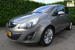 Opel Corsa 1.4-16V Cosmo. Luxe uitgevoerd., Voorwielaandrijving, Euro 5, Gebruikt, 1398 cc