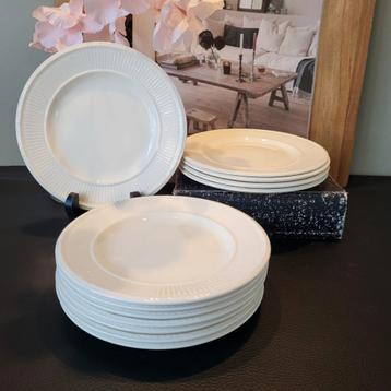 Wedgwood gebaksbordjes (12 stuks) beschikbaar voor biedingen