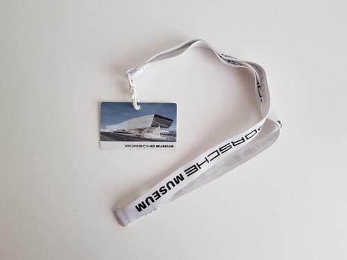 Origineel Porsche Museum Keycord / Sleutelhanger, Verzamelen, Automerken, Motoren en Formule 1, Auto's, Ophalen of Verzenden