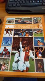 Jaarboek sport Ajax 1971, Gelezen, Balsport, Ophalen of Verzenden