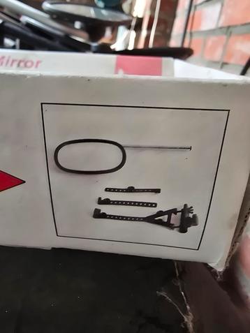 2 sets caravanspiegels beschikbaar voor biedingen