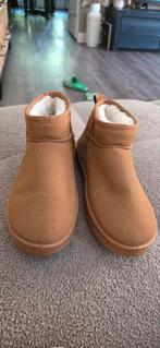 Nep Uggs  - Maat 39 - Zo goed als nieuw!, Bruin, Lage of Enkellaarzen, Ophalen of Verzenden, Nep Uggs