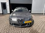 Alfa Romeo Giulietta 2.0 Jtdm 110KW 2015 Grijs Navi Leer, Auto's, Voorwielaandrijving, 1956 cc, 4 cilinders, Leder