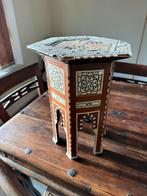 Antiek ingelegd tafeltje, Ophalen