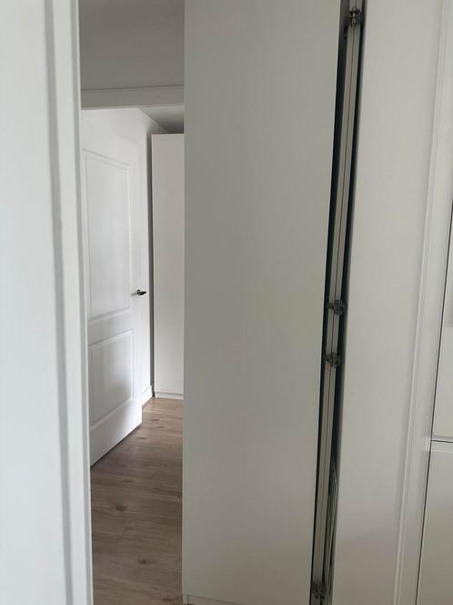 IKEA PAX Wardrobe with FORSAND Door – Includes Shelves, Huis en Inrichting, Kasten | Kledingkasten, Zo goed als nieuw, 200 cm of meer