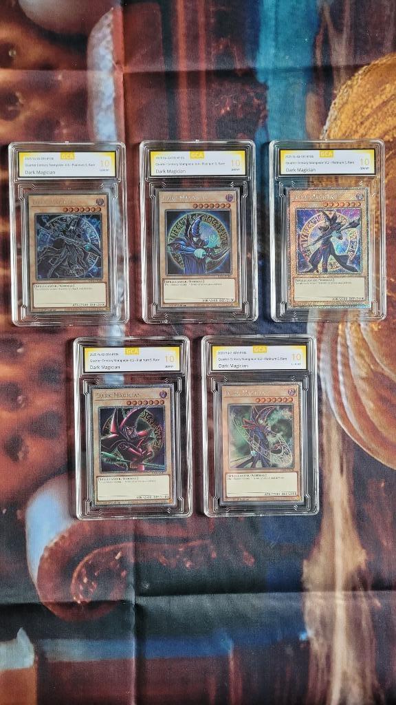Dark Magician Yu - gi - oh, Hobby en Vrije tijd, Verzamelkaartspellen | Yu-gi-Oh!, Zo goed als nieuw, Foil, Ophalen of Verzenden