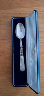 Lepeltje verzilverd en speciaal handvat., Ophalen