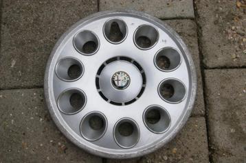 1 losse originele wieldop Alfa Romeo 147 15 inch beschikbaar voor biedingen