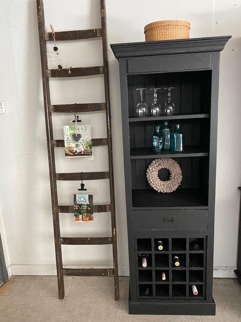 Brocante wijnkast Belgique., Huis en Inrichting, Woonaccessoires | Wijnrekken, Zo goed als nieuw, Minder dan 50 cm, Hout, Ophalen of Verzenden