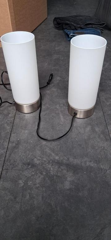 Set van 2 Nachtkastlampjes beschikbaar voor biedingen