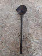 Oude ijzeren pollepel - 55 cm gieterij smeltkroes, Ophalen of Verzenden