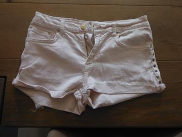 ecru short / hot pants van Zara Woman , mt 36 beschikbaar voor biedingen