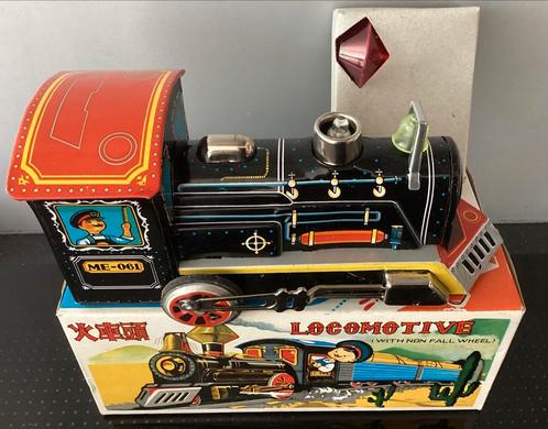 Vintage blikken Locomotief battery toy,ME O61,China,OVP,NRFB, Antiek en Kunst, Antiek | Speelgoed, Ophalen