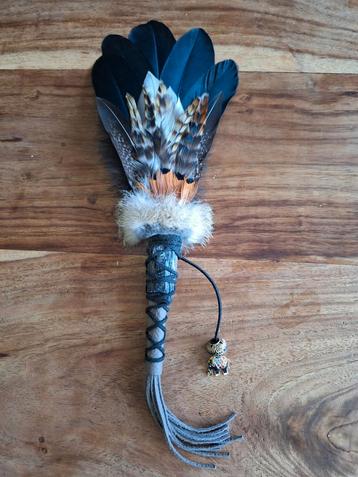 smudge veren  waaier/ feather fan beschikbaar voor biedingen