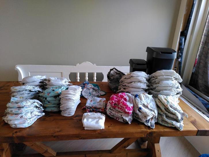 Megagroot pakket wasbare luiers met toebehoren, Kinderen en Baby's, Overige Kinderen en Baby's, Gebruikt, Ophalen of Verzenden