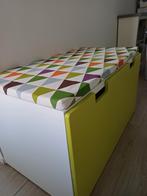 Ikea Smastad speelgoedkist met tafel/bank en kussen, Ophalen, 50 tot 100 cm, Zo goed als nieuw, Minder dan 50 cm