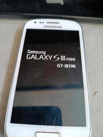 Samsung Galaxy s3 mini werkt perfect beschikbaar voor biedingen