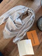 Louis Vuitton sjaal monogram classic, Ophalen of Verzenden, Zo goed als nieuw, Maat 46/48 (XL) of groter, Sjaal