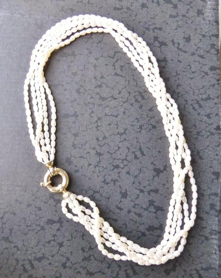 Parelketting met zwaar gouden slot., Sieraden, Tassen en Uiterlijk, Kettingen, Gebruikt, Zilver, Goud, Ophalen of Verzenden