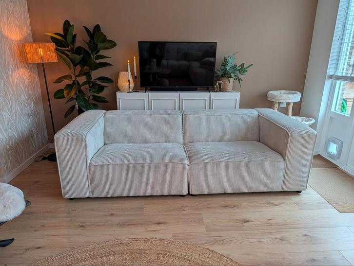 Ribstof bank Ricca van Kwantum, Huis en Inrichting, Banken | Bankstellen, Zo goed als nieuw, Rechte bank, Tweepersoons, 200 tot 250 cm