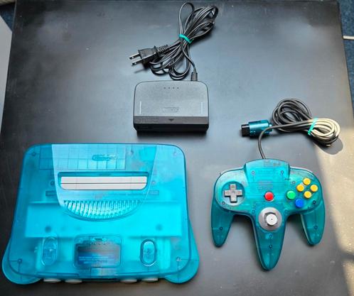 Nintendo 64 Ice Blue NTSC-J, Spelcomputers en Games, Spelcomputers | Nintendo 64, Gebruikt, Met 1 controller, Ophalen of Verzenden