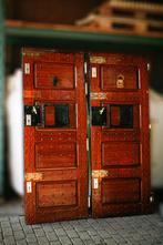 twee antieke gevangenisdeuren deuren, Doe-het-zelf en Verbouw, Deuren en Horren, Ophalen, Gebruikt, Binnendeur, 200 tot 215 cm