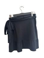 Nikkie rok S, Zwart, Ophalen of Verzenden, Zo goed als nieuw, Boven de knie