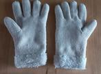 1 paar witte dikke handschoenen, Ophalen of Verzenden, Gedragen, Maat 38/40 (M), Handschoenen