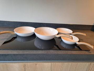 Cook & Pan Pannenset + Wokpan Crème beschikbaar voor biedingen